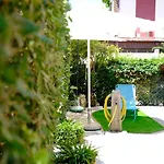 Mariella - Dream House With Garden Apartmán *